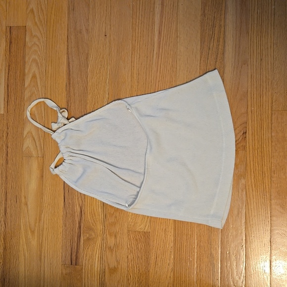 Oak + Fort Halter Top - Picture 2 of 4